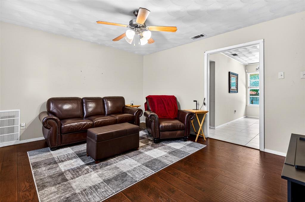 2718 Ridgewood Street Irving, TX 75062 - Photo 4 of 25 Living room