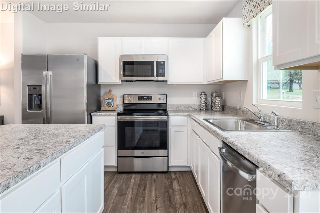 1921 Pin Hook Road, Unit 147 Charlotte, NC 28215 - Photo 2 of 15 Gallery Image 2