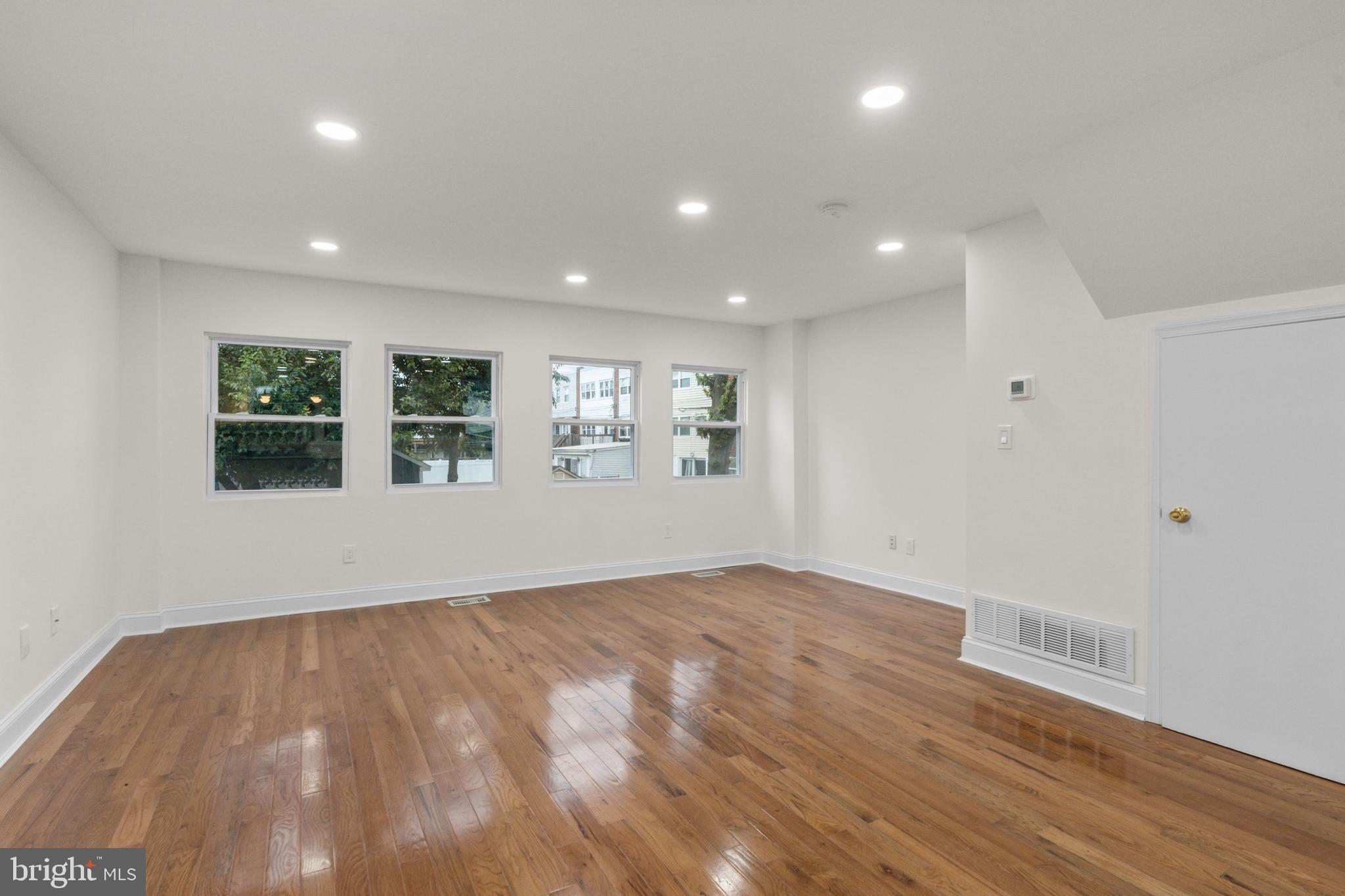 3149 Birch Road Philadelphia, PA 19154 - Photo 13 of 29