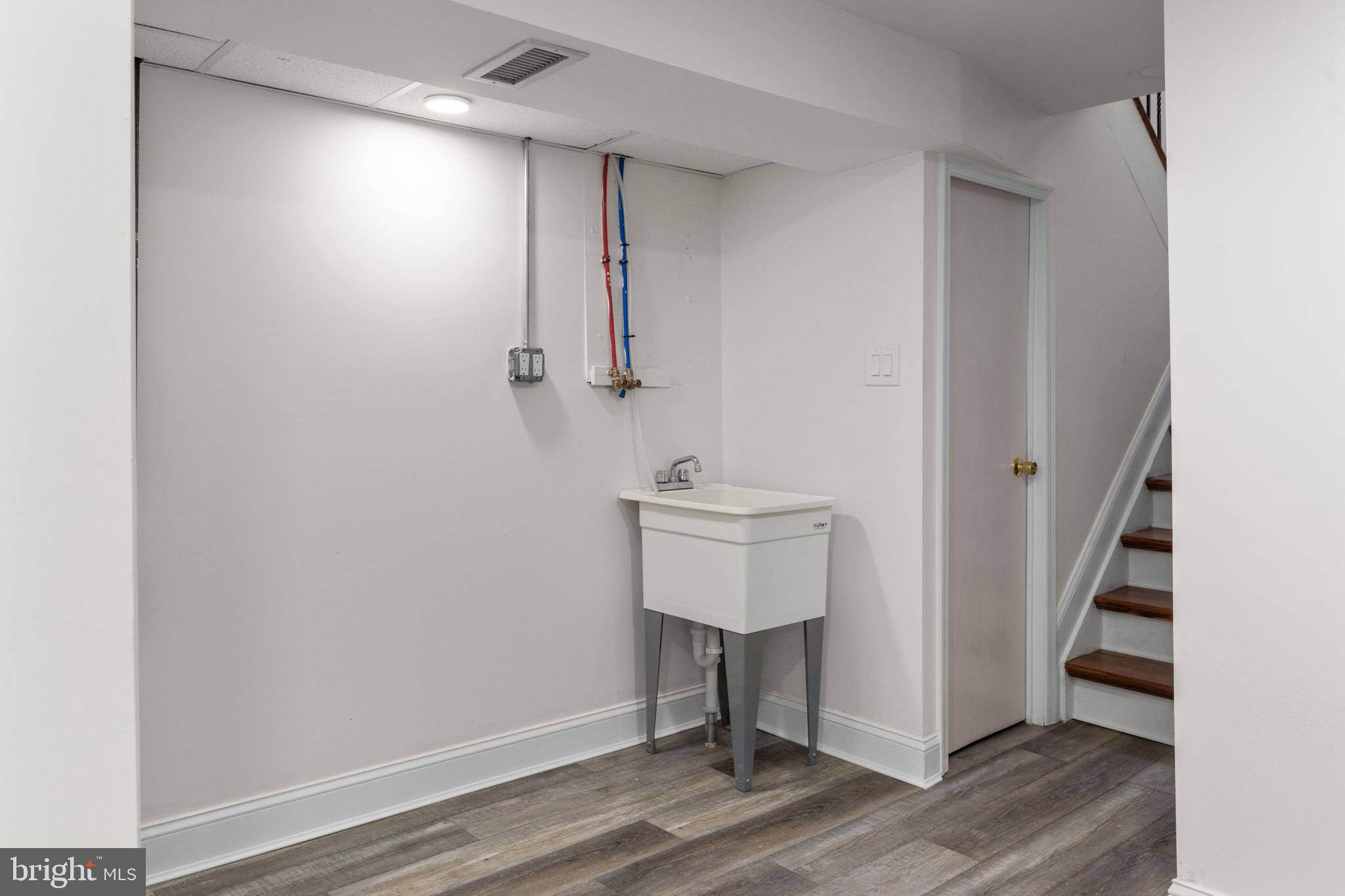 3149 Birch Road Philadelphia, PA 19154 - Photo 4 of 29