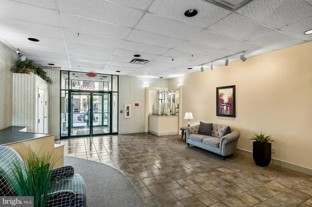 $2,200 | 6070 Main Street, Voorhees, NJ 08043