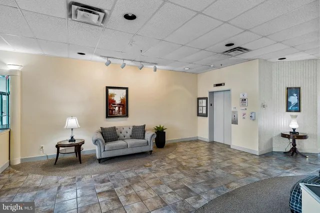 $2,200 | 6070 Main Street, Voorhees, NJ 08043