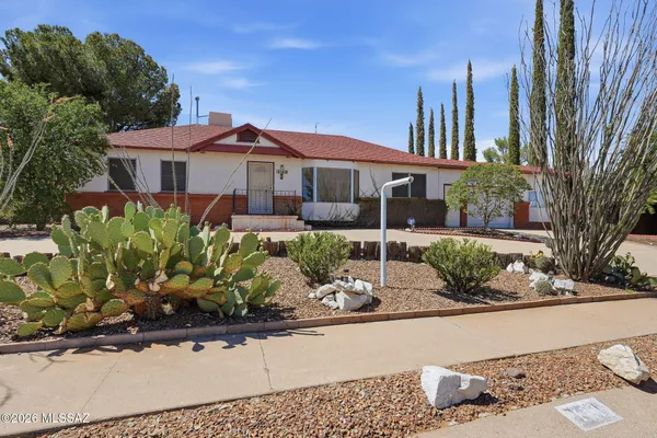 $309,900 | 141 West William Carey Street, Corona de Tucson, AZ 85641