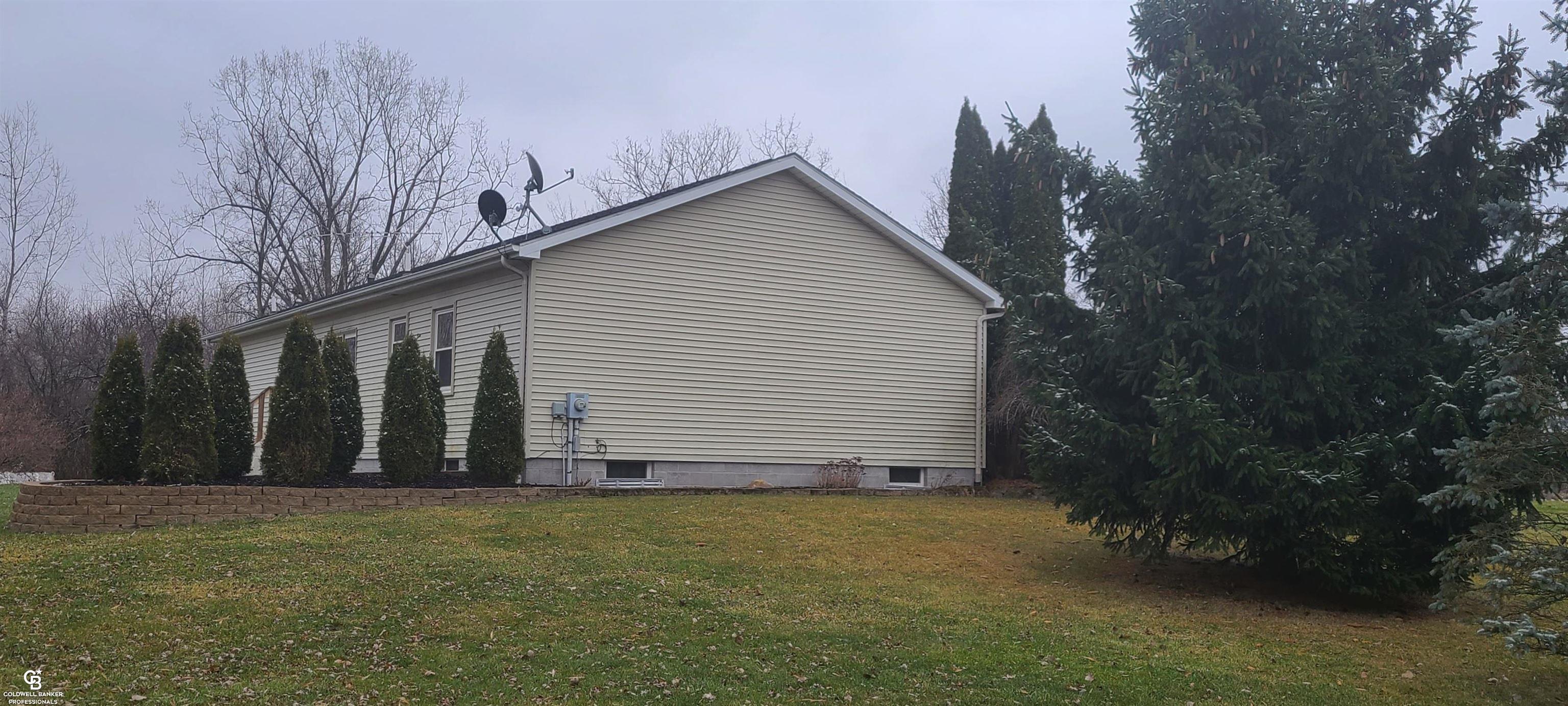 15090 Almont Road Allenton, MI 48002 - Photo 5 of 69 Gallery Image 5