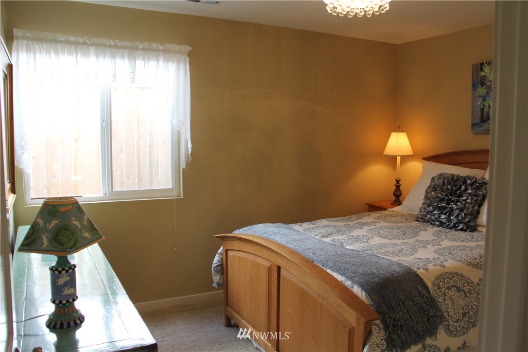 2305 210th Street Southeast Bothell, WA 98021 - Photo 13 of 20