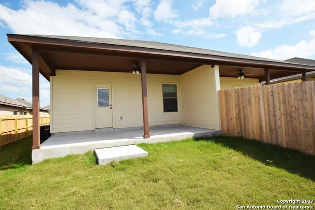 $1,295 | 150 Joanne Cove, New Braunfels, TX 78130