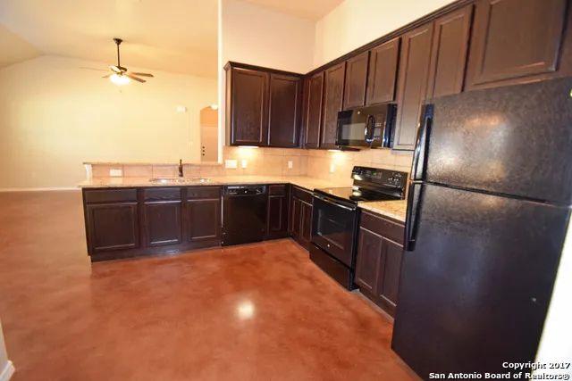 $1,295 | 150 Joanne Cove, New Braunfels, TX 78130