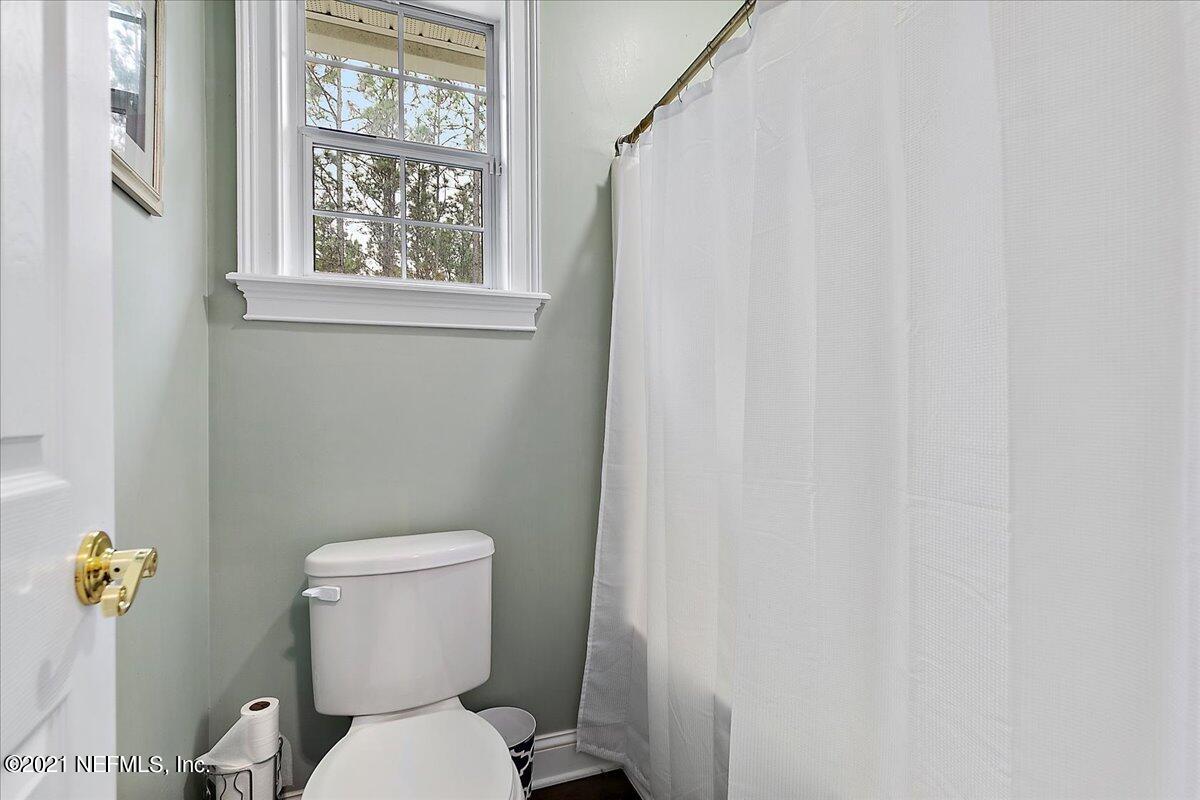 6102 Harry Rewis Road Macclenny, FL 32063 - Photo 23 of 36 24-Jack & Jill Bath