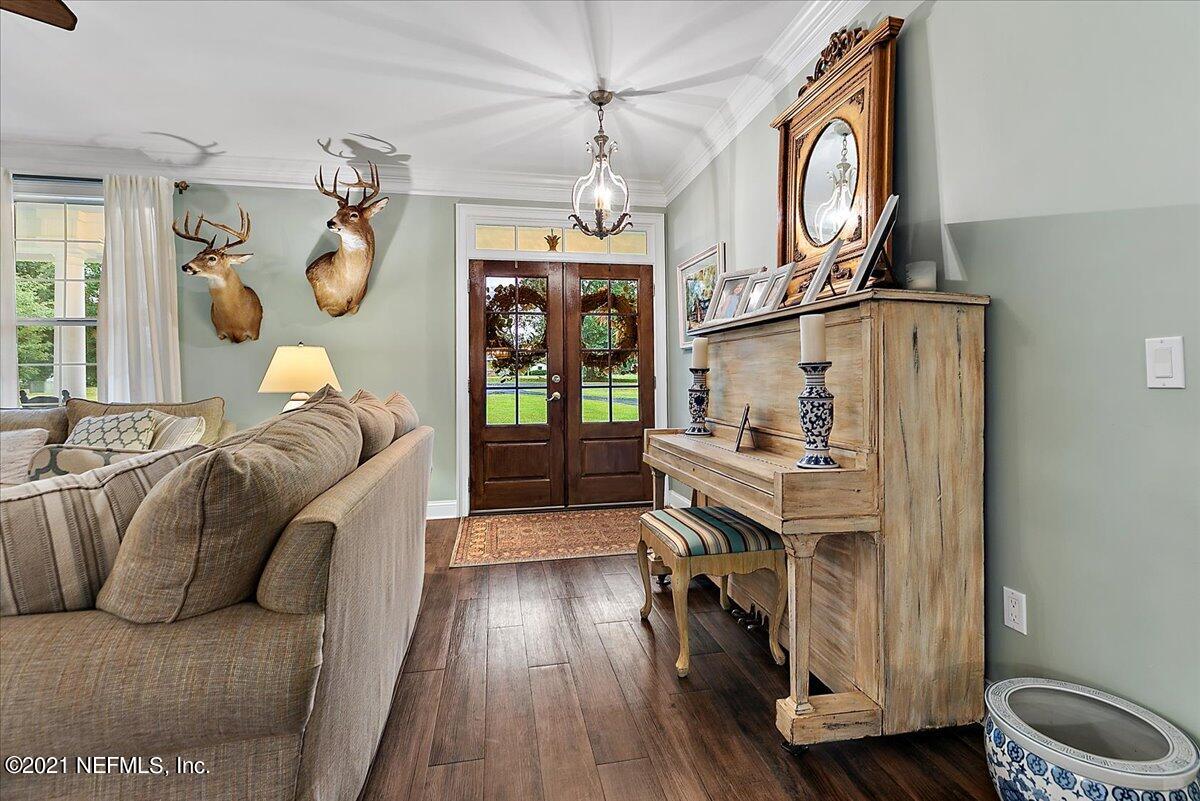 6102 Harry Rewis Road Macclenny, FL 32063 - Photo 6 of 36 06-Foyer