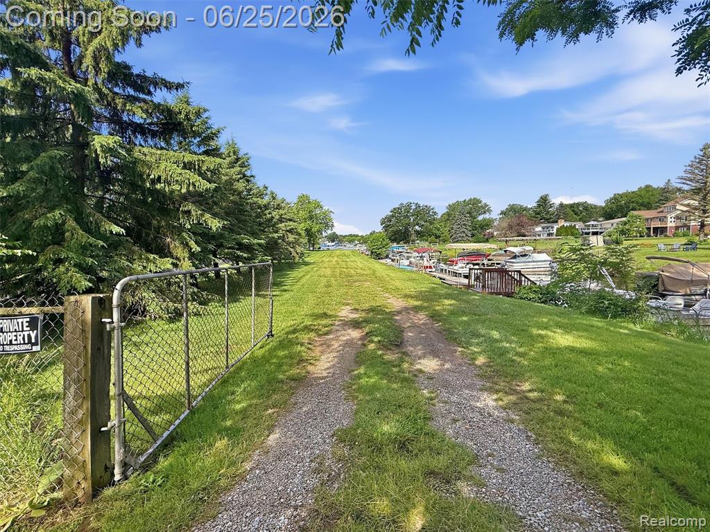 10288 Carmer Road Fenton, MI 48430 - Photo 40 of 52