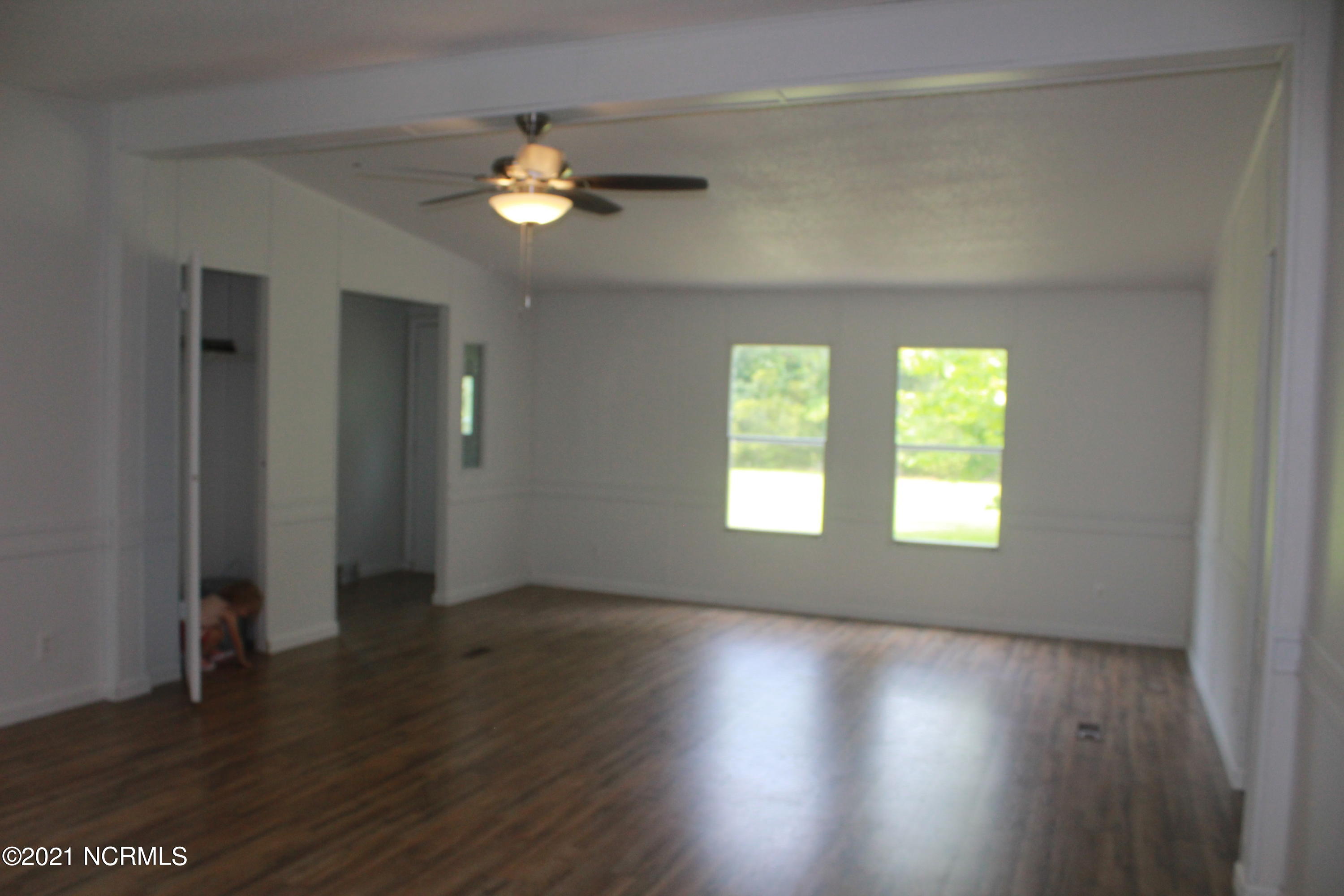 1152 Sloop Point Road Hampstead, NC 28443 - Photo 5 of 21 IMG_3057