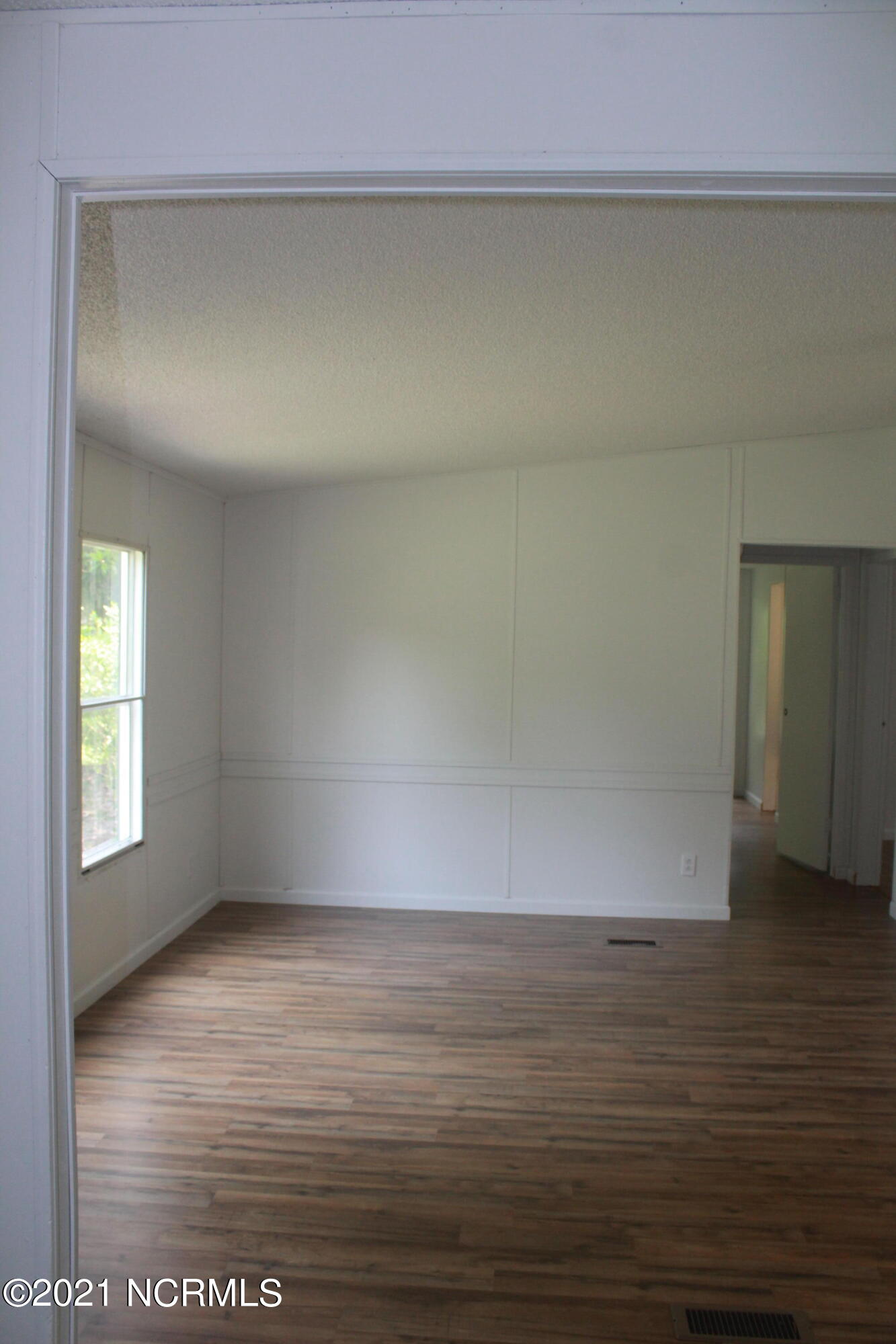 1152 Sloop Point Road Hampstead, NC 28443 - Photo 6 of 21 IMG_3051