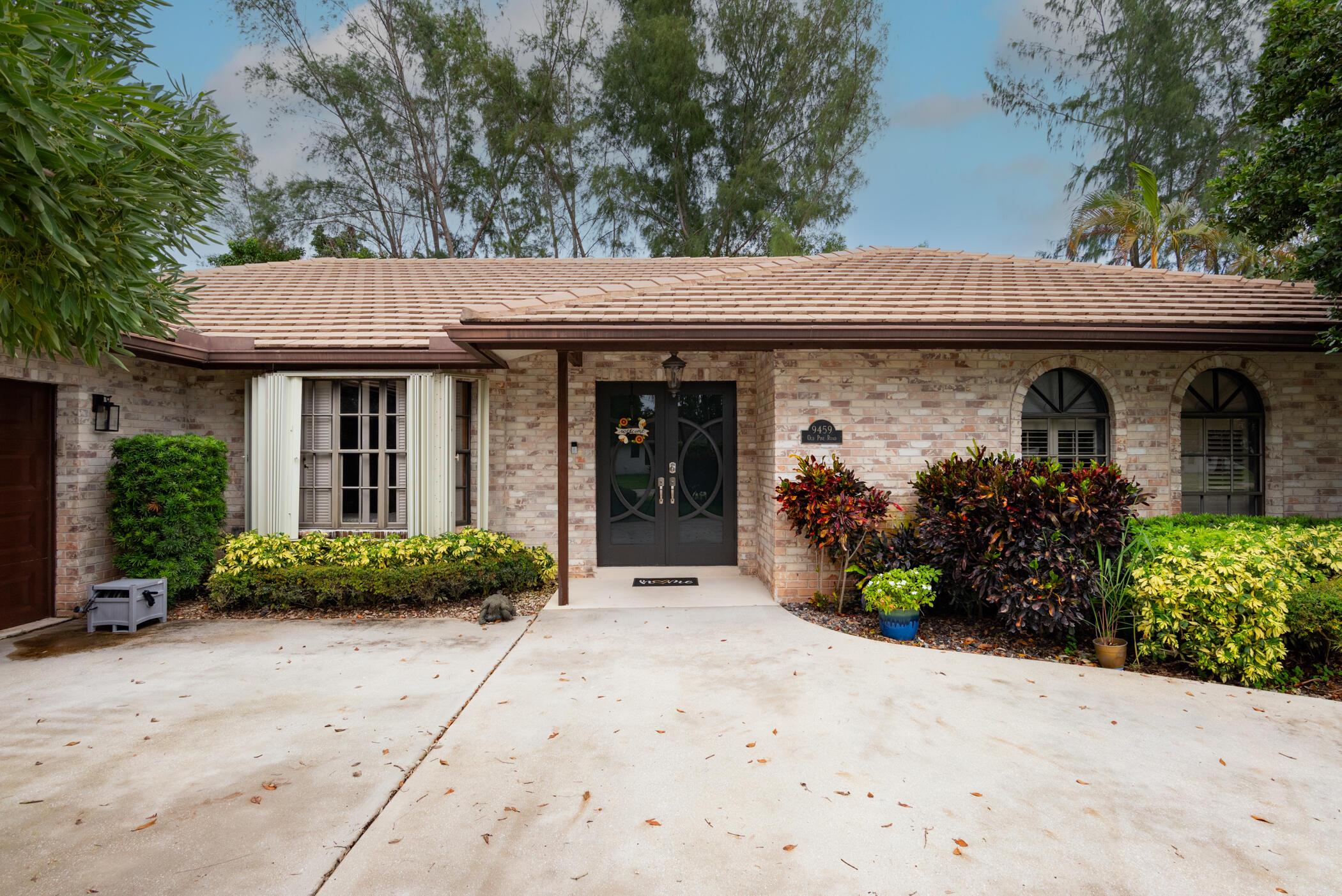 9459 Old Pine Road Boca Raton, FL 33428 - Photo 1 of 50 © Clark - 9459 Old Pine Road-005