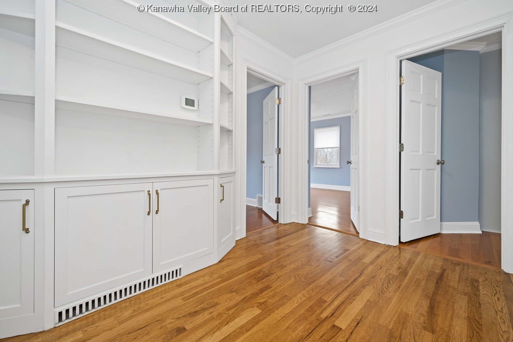 101 Lively Road South Charleston, WV 25309 - Photo 19 of 37 No need for dressers with all the shelving & cabinets.