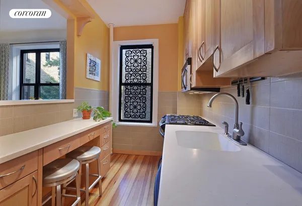 $449,000 | 860 West 181st Street, Unit 55 | Hudson Heights