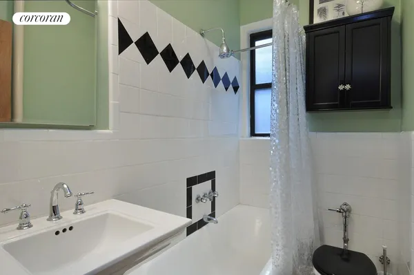 $449,000 | 860 West 181st Street, Unit 55 | Hudson Heights