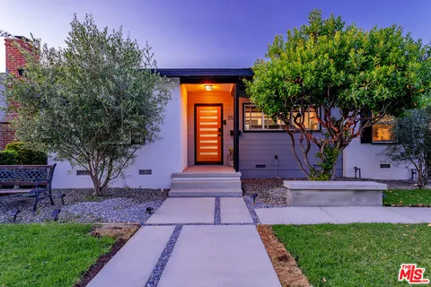 $949,000 | 5541 East Mezzanine Way, Long Beach, CA 90808
