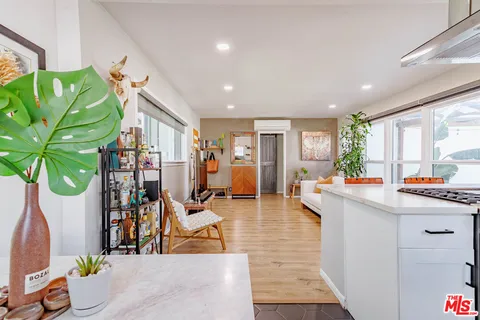 $949,000 | 5541 East Mezzanine Way, Long Beach, CA 90808