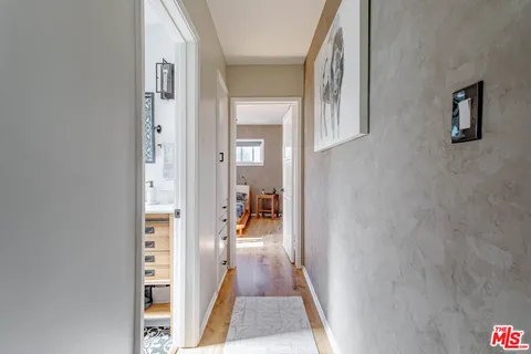 $949,000 | 5541 East Mezzanine Way, Long Beach, CA 90808