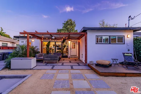 $949,000 | 5541 East Mezzanine Way, Long Beach, CA 90808
