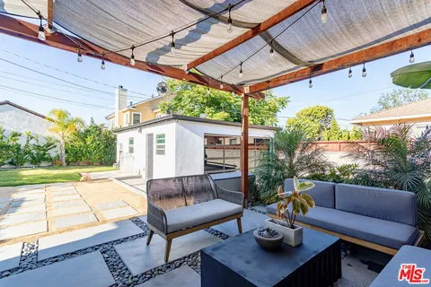 $949,000 | 5541 East Mezzanine Way, Long Beach, CA 90808