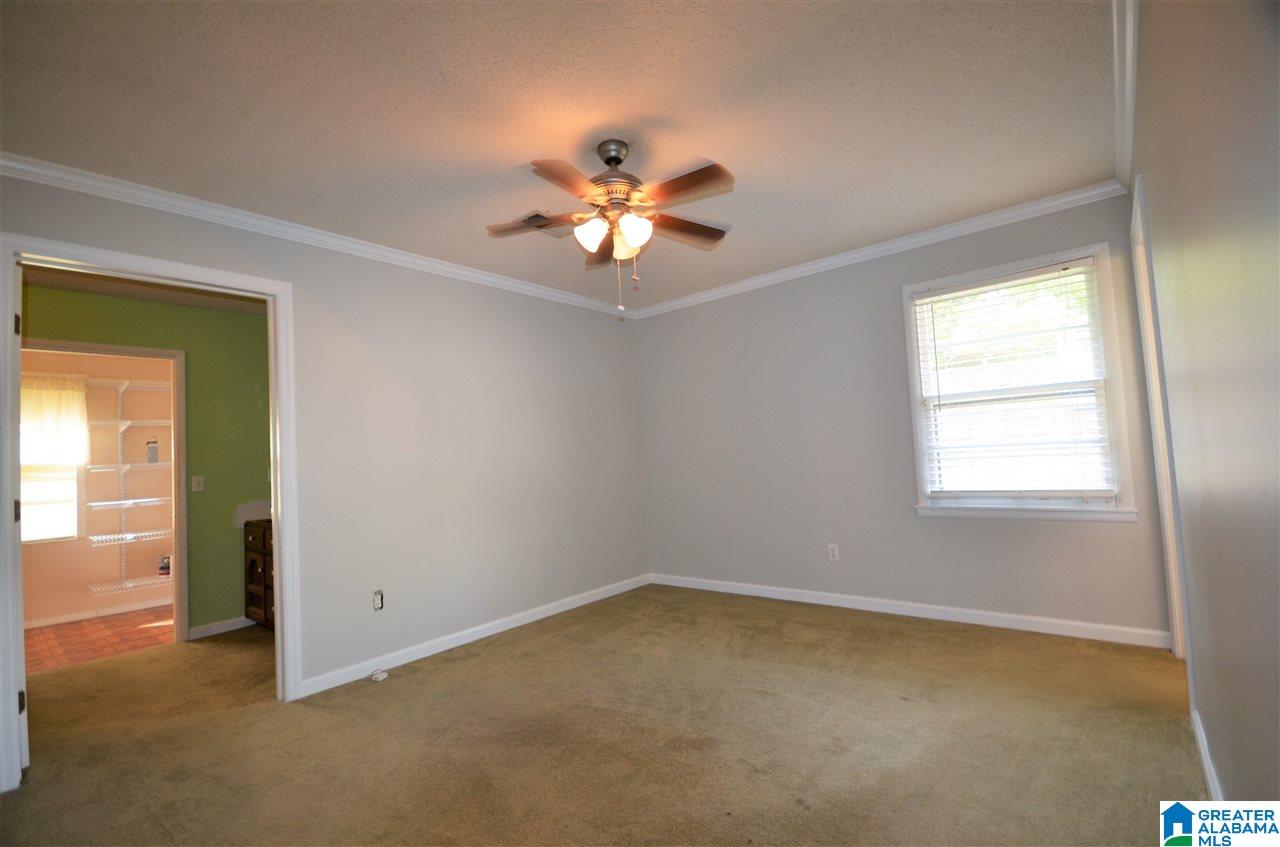 109 Hickory Avenue Southwest Cullman, AL 35055 - Photo 11 of 27
