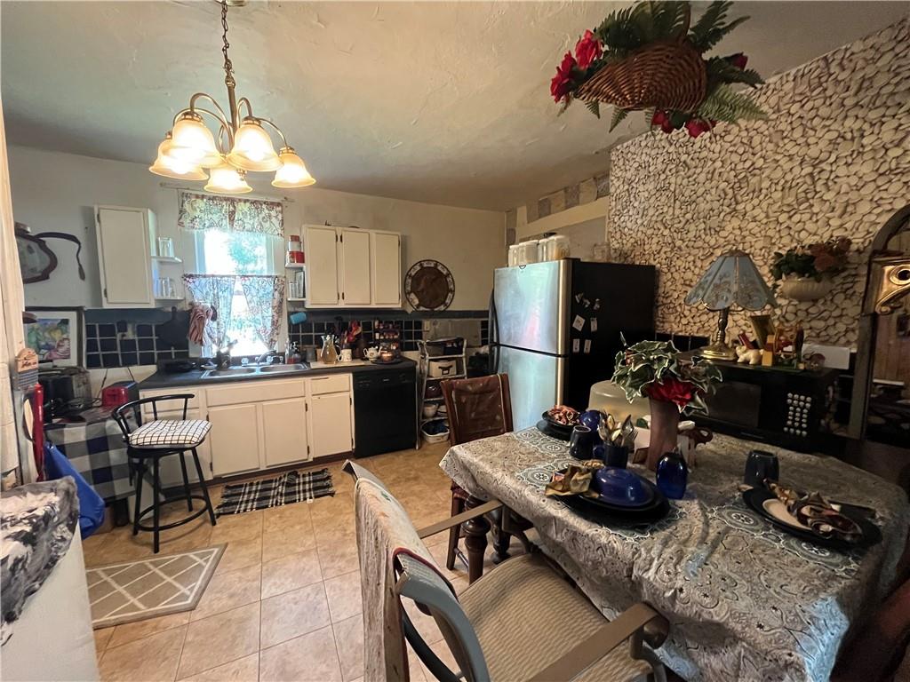 2007 Center Avenue Beaver Falls, PA 15010 - Photo 3 of 9