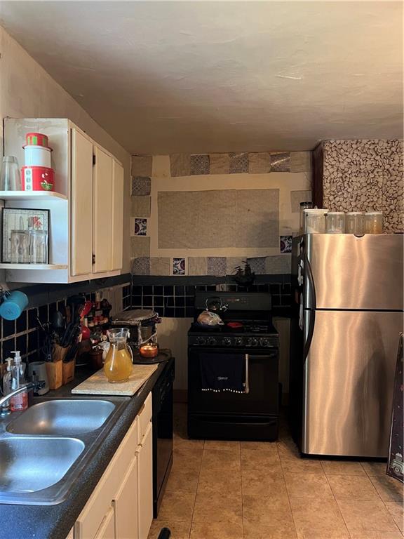 2007 Center Avenue Beaver Falls, PA 15010 - Photo 4 of 9