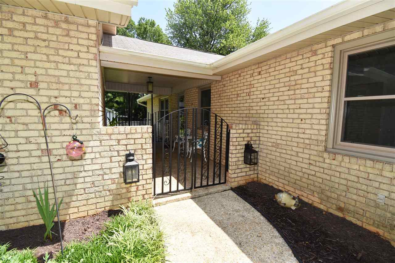 401 East Millbrook Road Raleigh, NC 27609 - Photo 2 of 23 Photo 2