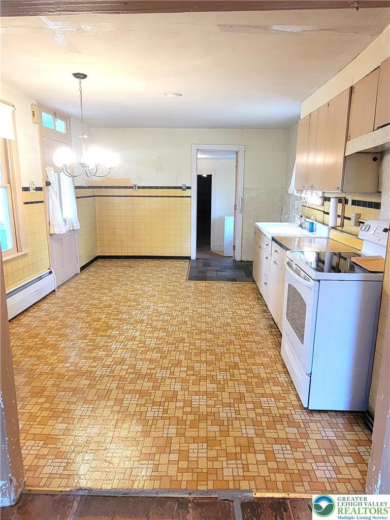 3913 Lime Kiln Road Allentown, PA 18104 - Photo 12 of 38
