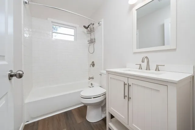 a close view of sink and tap