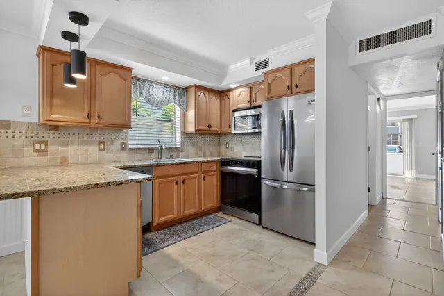 $1,450 | 497 Brittany K, Delray Beach, FL 33446