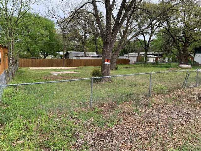 $59,900 | 58 Ivanhoe Drive, Gordonville, TX 76245