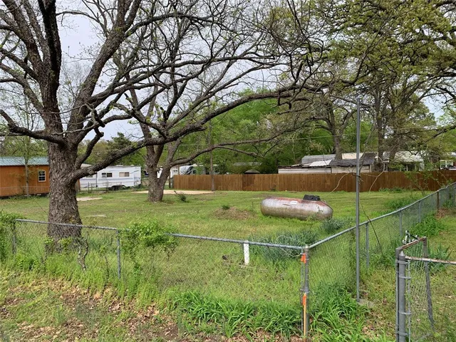 $59,900 | 58 Ivanhoe Drive, Gordonville, TX 76245
