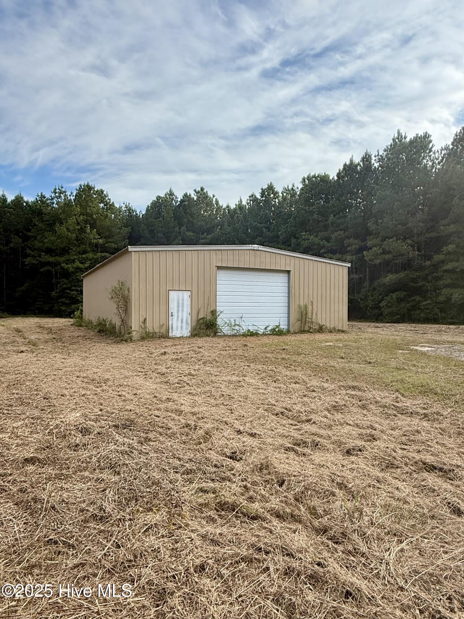 1900 J T Heath Road Williamston, NC 27892 - Photo 9 of 15 Outbuilding