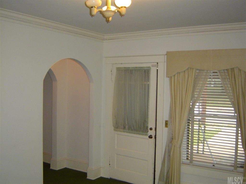 308 3rd Street Southeast Conover, NC 28613 - Photo 3 of 9 Gallery Image 3