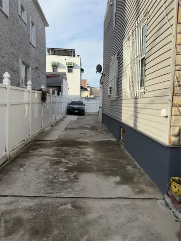 $799,000 | 1107 Havemeyer Avenue | Unionport