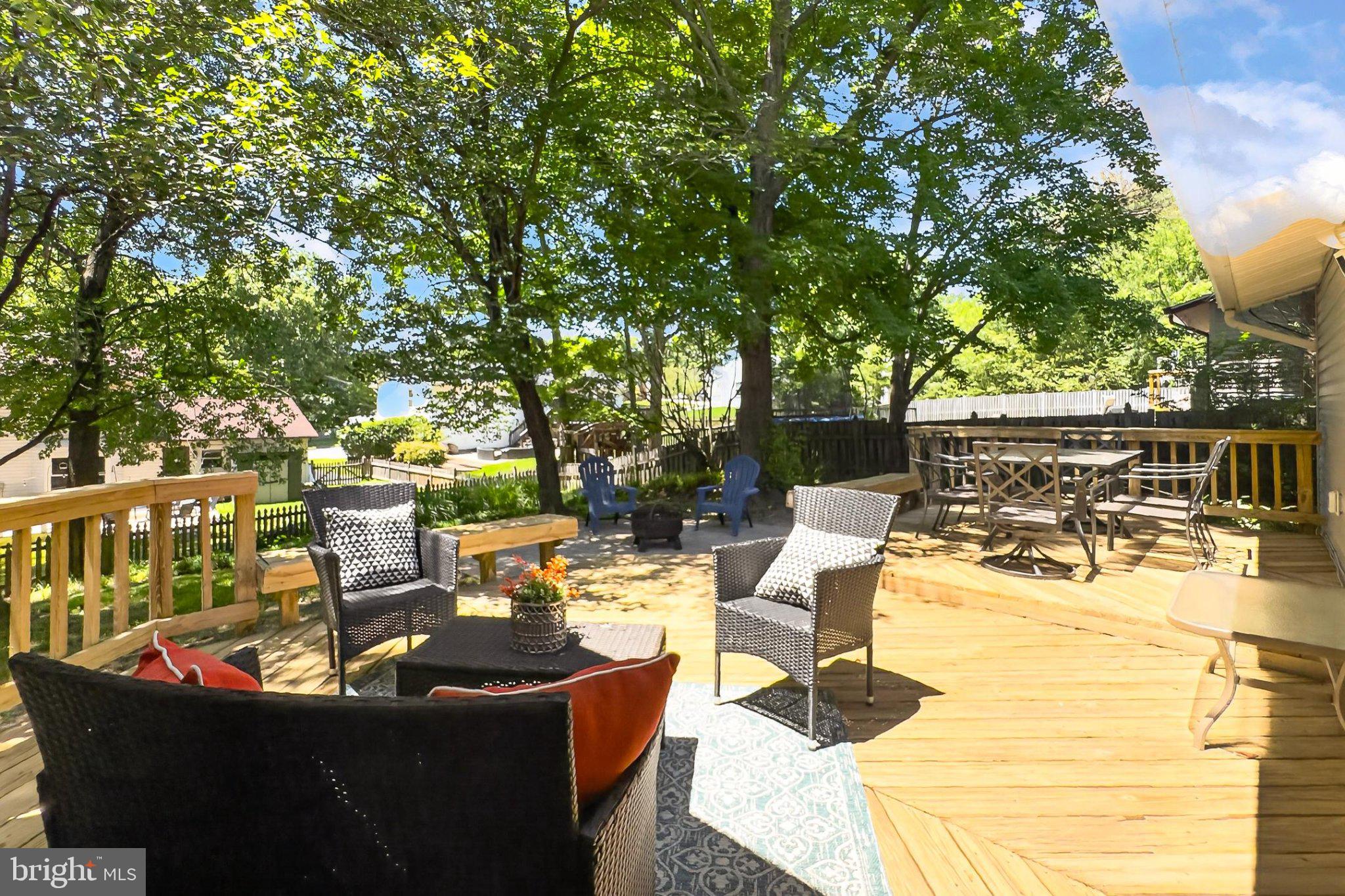 6908 Rochambeau Place Springfield, VA 22153 - Photo 50 of 70 Large rear deck