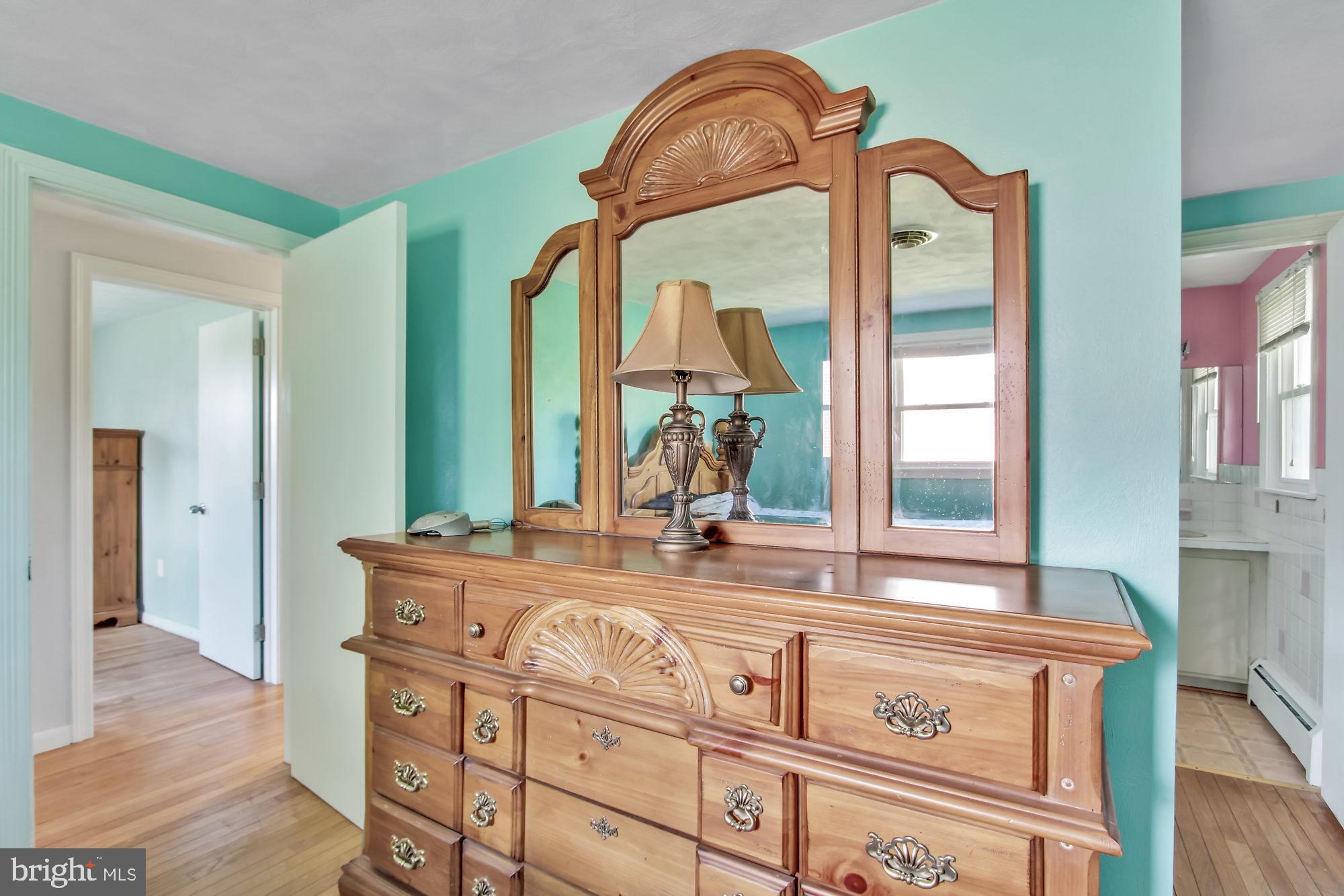 1240 Crescent Road York, PA 17402 - Photo 14 of 26 Gallery Image 14