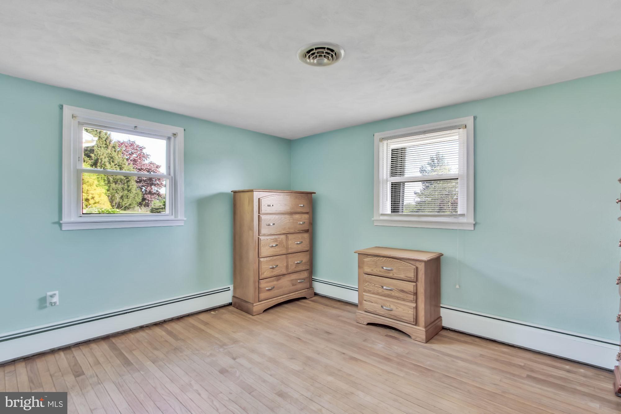 1240 Crescent Road York, PA 17402 - Photo 16 of 26 Gallery Image 16