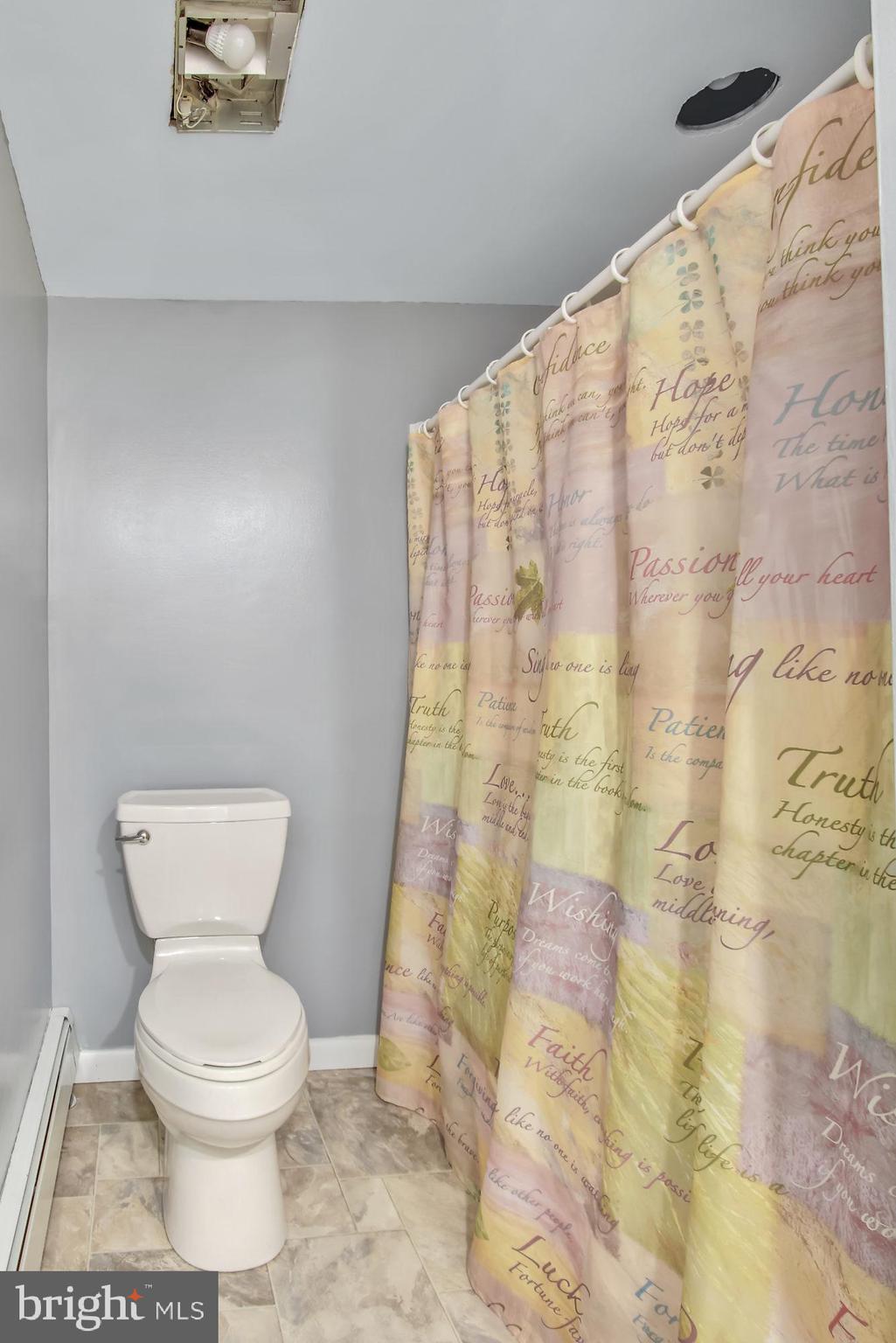 1240 Crescent Road York, PA 17402 - Photo 19 of 26 Gallery Image 19