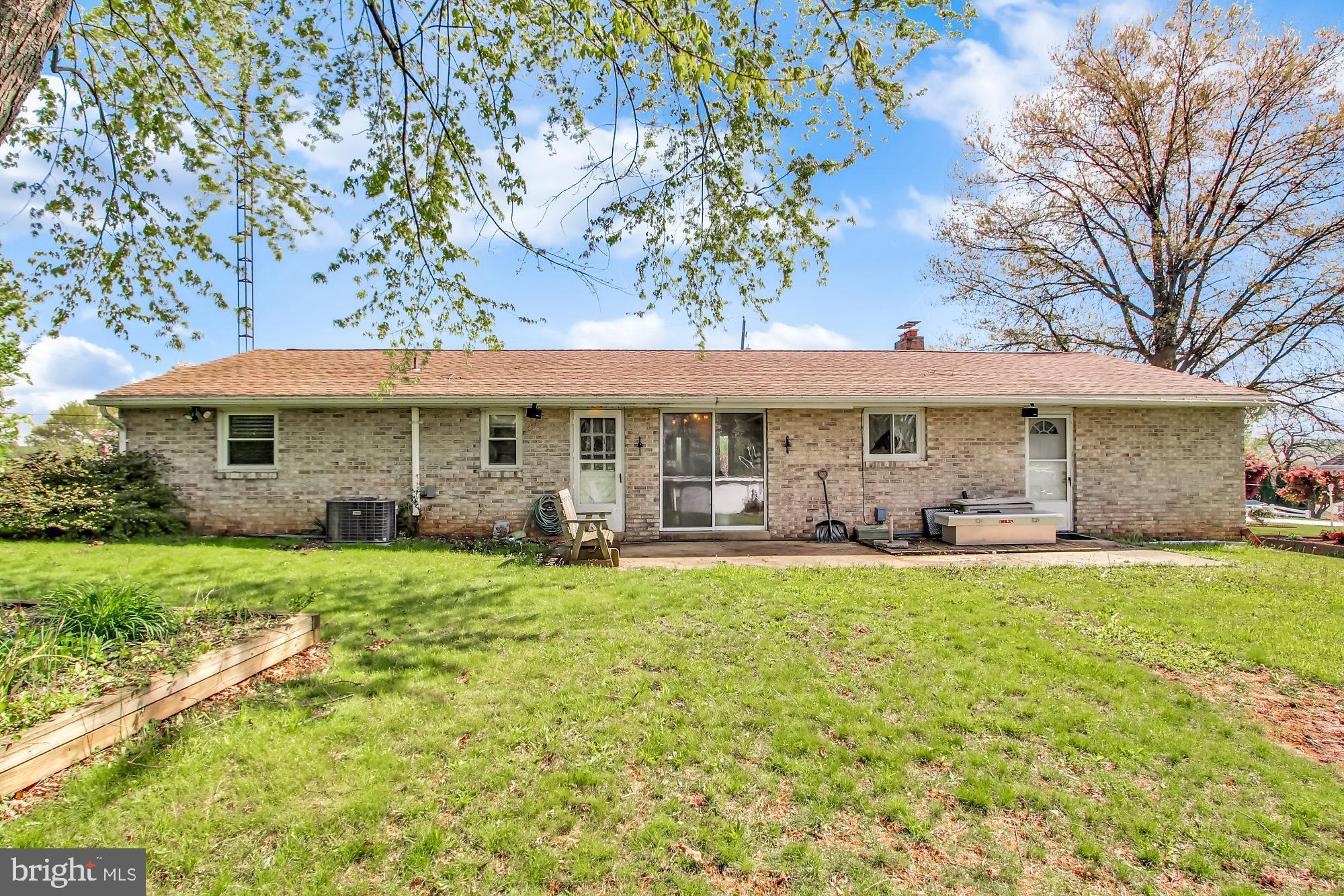 1240 Crescent Road York, PA 17402 - Photo 24 of 26 Gallery Image 24