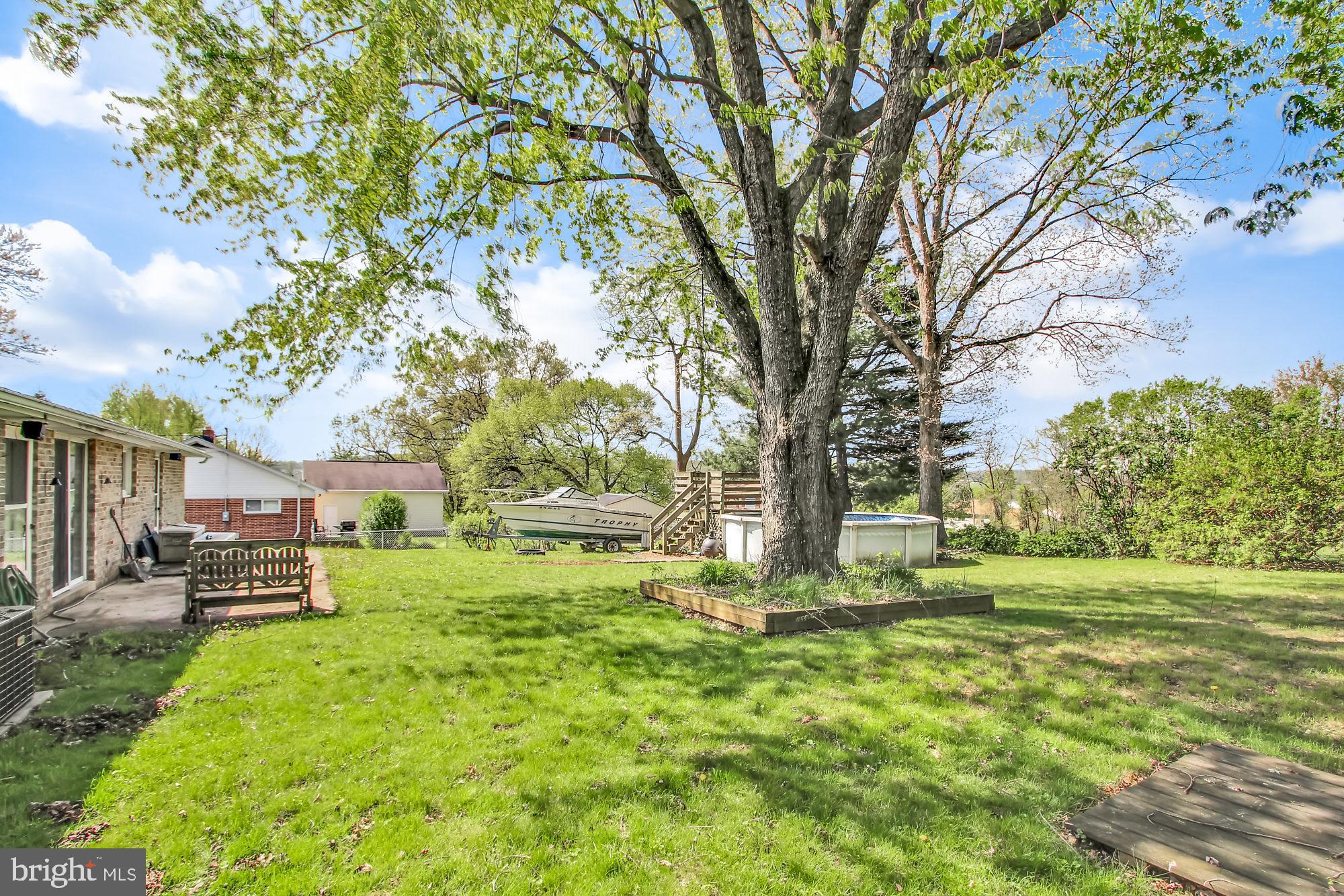 1240 Crescent Road York, PA 17402 - Photo 25 of 26 Gallery Image 25