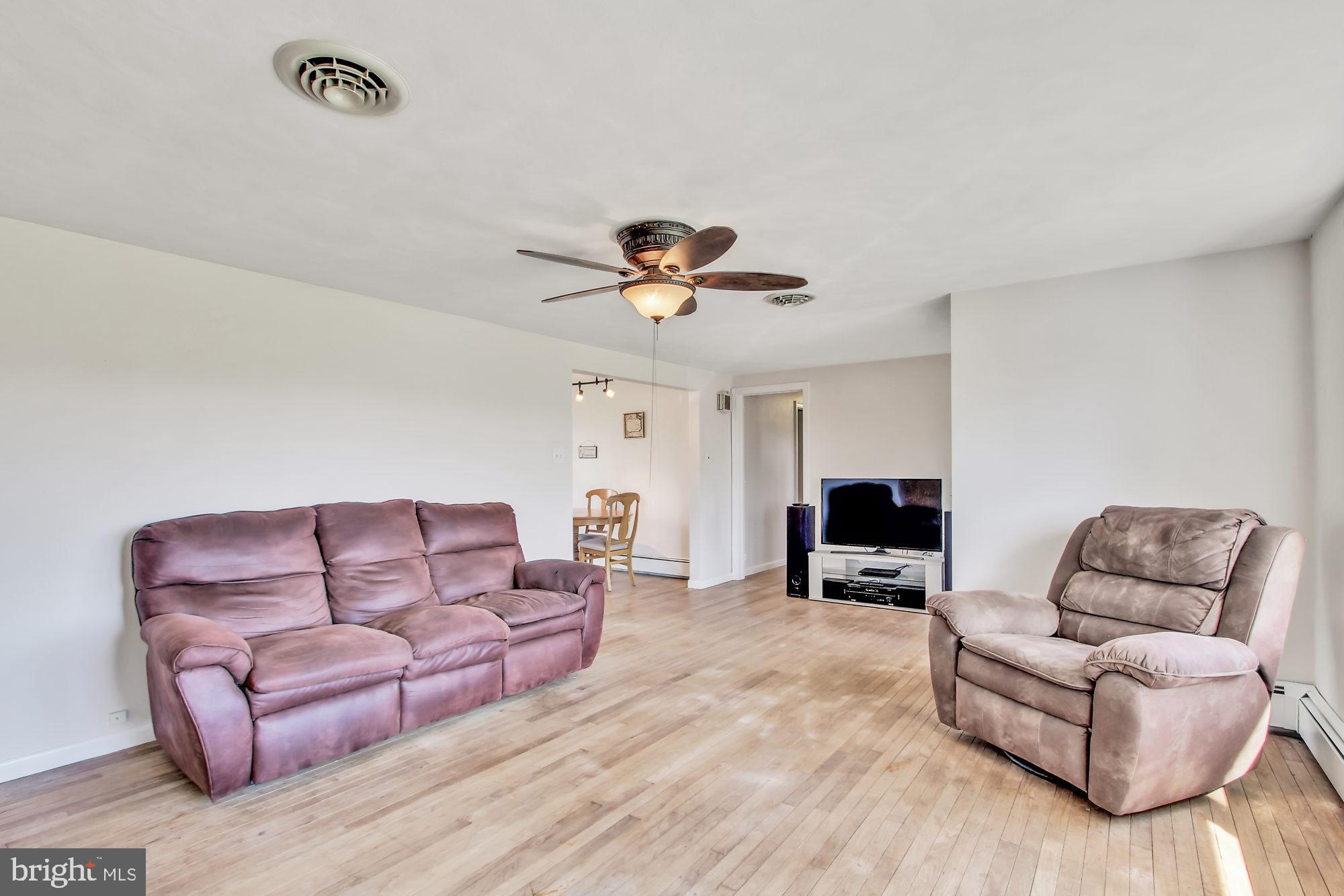 1240 Crescent Road York, PA 17402 - Photo 5 of 26 Gallery Image 5