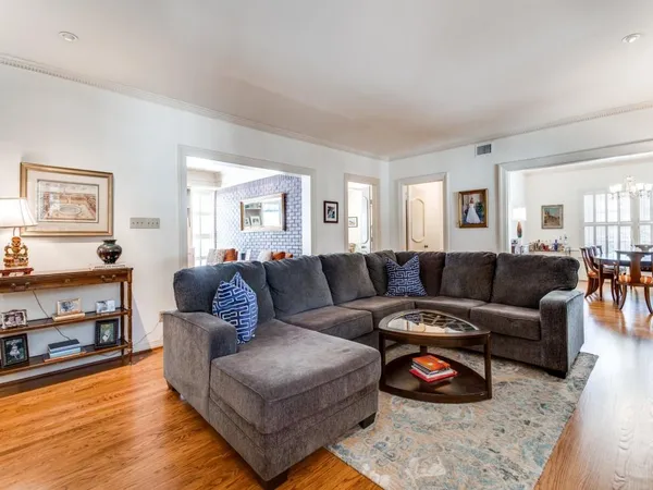 $5,500 | 4510 Westway Avenue, Highland Park, TX 75205