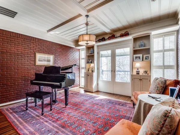 $5,500 | 4510 Westway Avenue, Highland Park, TX 75205