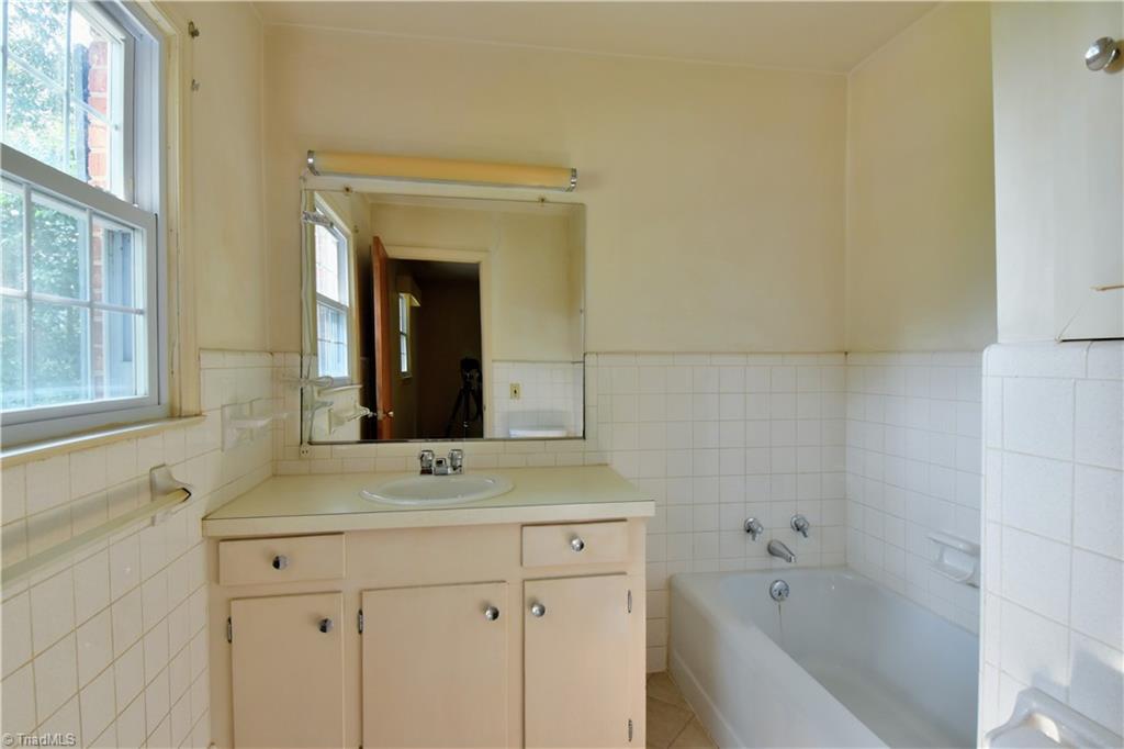 604 Runningbrook Lane Rural Hall, NC 27045 - Photo 13 of 21
