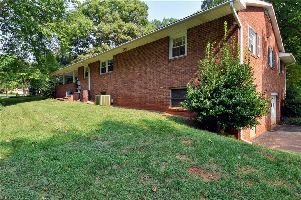 604 Runningbrook Lane Rural Hall, NC 27045 - Photo 16 of 21