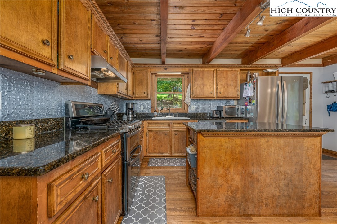 306 Fieldstream Drive Boone, NC 28607 - Photo 7 of 37 Gallery Image 7