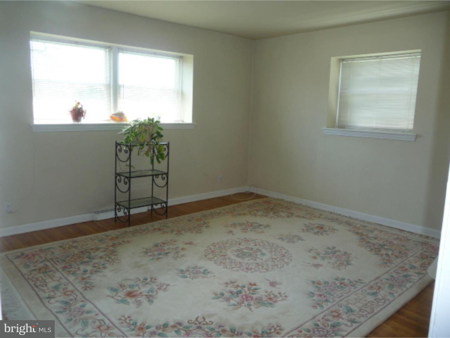 2078 Kent Road Huntingdon Valley, PA 19006 - Photo 15 of 25 Bedroom - Main